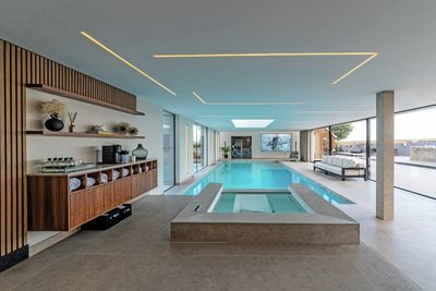 Elektrozug-Systeme, SG 5600, Polyflax, Private Spa, Kent, United Kingdom