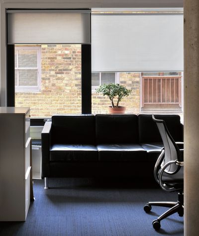 Rollo-Systeme, SG 4930, Multiscreen 1-10%, Room shot "Bateman's Row Penthouse Apartment", London, United Kingdom