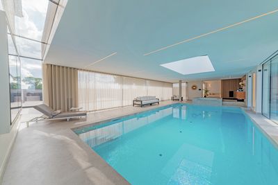 Elektrozug-Systeme, SG 5600, Polyflax, Private Spa, Kent, United Kingdom