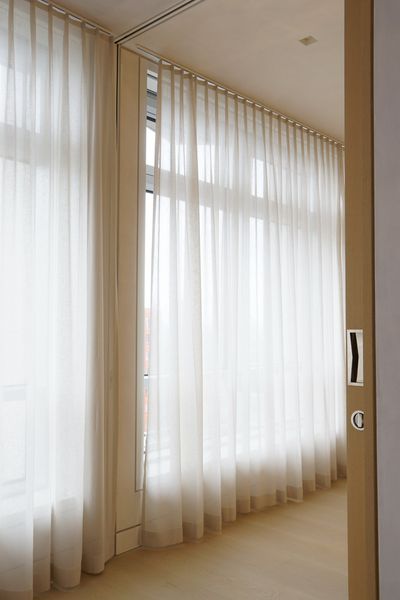 Vorhang-Systeme, SG 6465, Polyflax, Centre Point Residence, London, United Kingdom