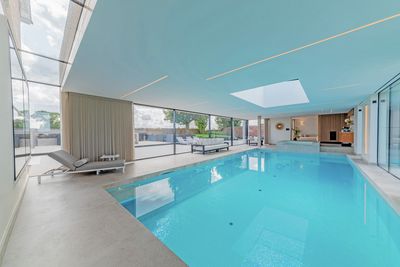 Elektrozug-Systeme, SG 5600, Polyflax, Private Spa, Kent, United Kingdom