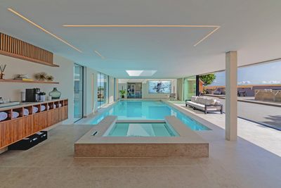 Elektrozug-Systeme, SG 5600, Polyflax, Private Spa, Kent, United Kingdom