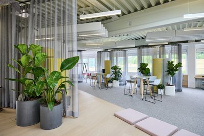Schleuderzug-Systeme, SG 6870, Colorama Acoustic, Interstuhl Liveroom, Messstetten-Tieringen, Germany
