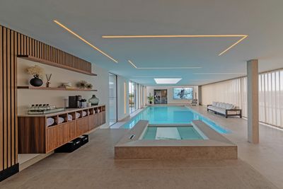 Elektrozug-Systeme, SG 5600, Polyflax, Private Spa, Kent, United Kingdom