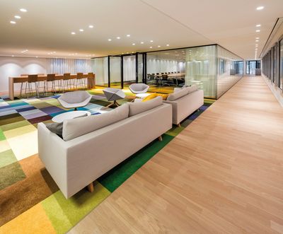 Vorhang-Systeme, SG 5600, Colorama 1, Room shot "De Resident", The Hague, NL, Wave