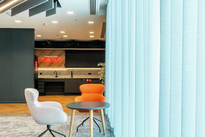 Vorhang-Systeme, SG 5600, Colorama 1, Virgin Money, Glasgow, Scotland, United Kingdom